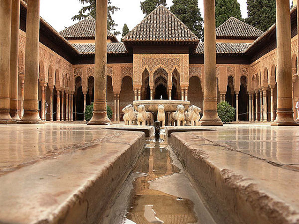 Patio-de-los-Leones-Alhambra